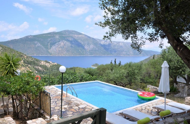 Villa con piscina privada.