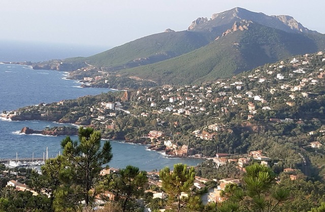 Villa con vistas al mar, 6 personas, 2 dormitorios, cerca de Cannes y Saint-Tropez