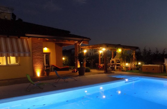 Villa Wellness en Parma para 10 personas.