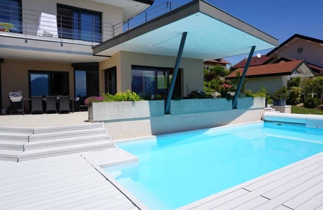 Villa con vistas únicas de Annecy, lago y montañas cerca de estaciones de esquí