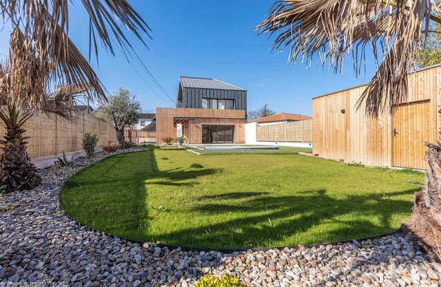 Villeréal - Luxury gîte with swimming pool, ideal for 10 people