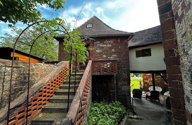 Vintage gîte in the heart of Collonges-la-Rouge! Pets allowed