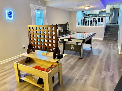 Vintage Queen Suite - 7 mins From ATL Airport