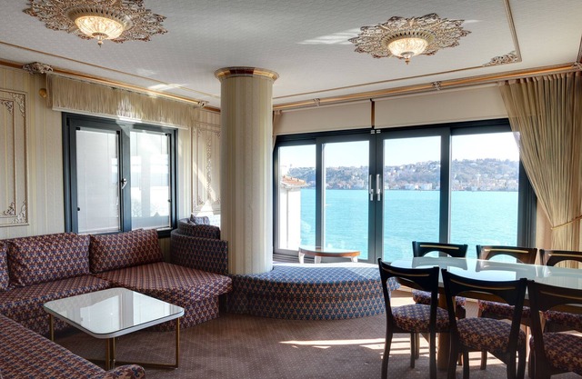 VIP Suites Bosphorus y Puente Vista 3 + 1