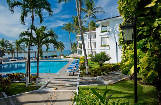 Vista Vallarta All Suites On The Beach