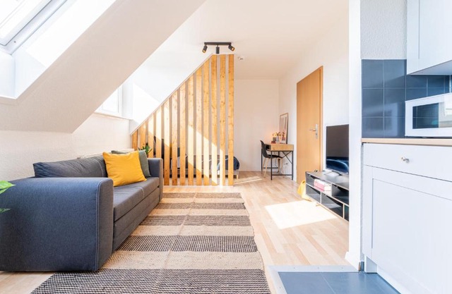 Vollausgtesttattes modernes Studio,nahe BTU,Netflix,kostenloser TIEFGARAGENSTELLPlatz