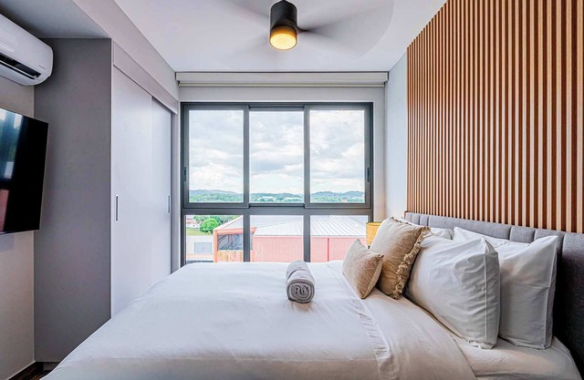 w* | Sophisticated 1BR w/ Great Deco in Centriqo