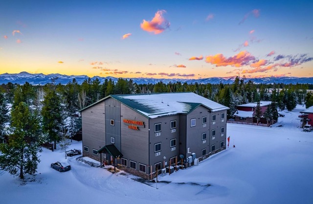 Wagon Wheel Hotel