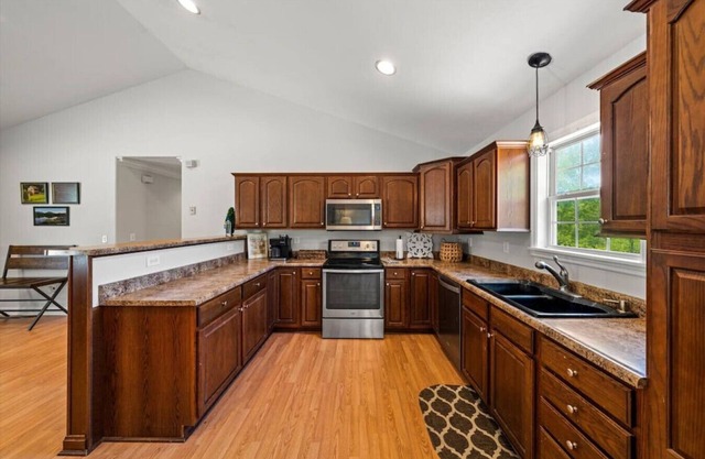 Wakes and Wheels Lakefront home w/ ATV Access