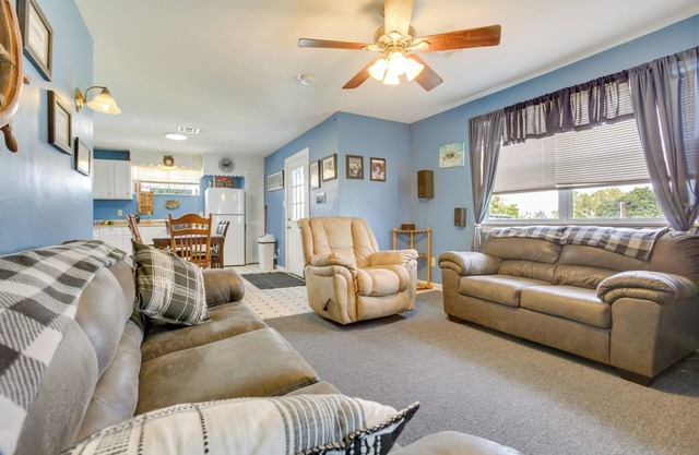 Pet-Friendly St Bernard Home Near Fishing!