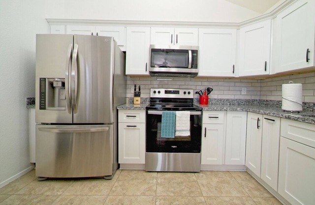 Walk to CUBS Stadium, family-friendly Condo
