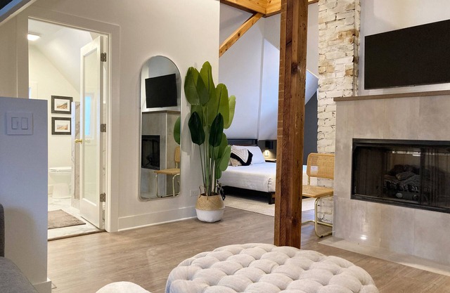 Impresionante casa victoriana renovada de diseñador con hermosos detalles vintage
