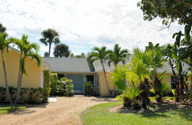 Island Home - Walk to Beach- ¡Tarifas reducidas de agosto! Refréscate junto a la piscina.