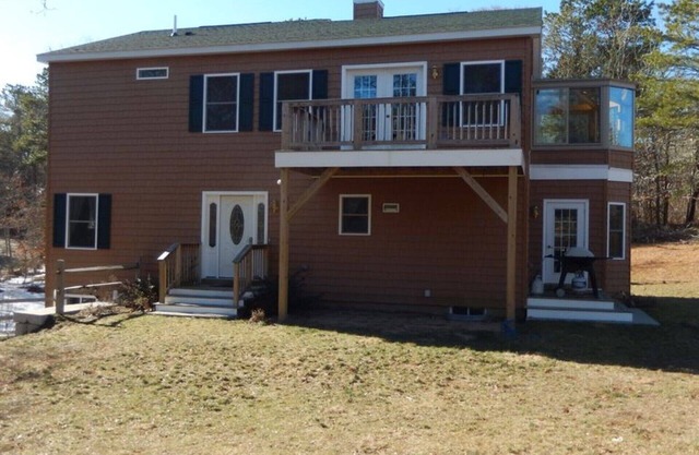 Camina hasta el estanque House School en Chatham.