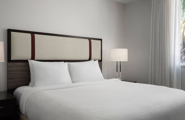 Walk to Surfside Beach from This Well-Appointed Suite w/ Kitchenette