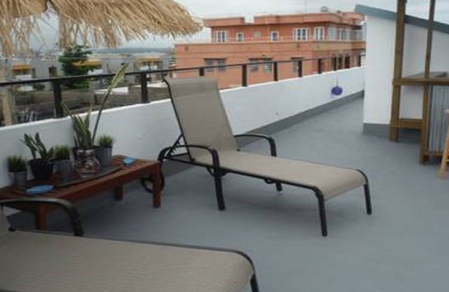 Walk-up PH: 2 dormitorios + terraza privada + vistas = ¡VALOR!