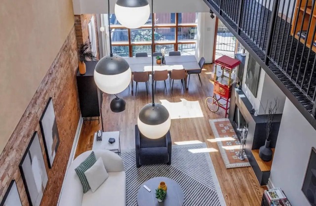Warehouse Style Loft in the Annex