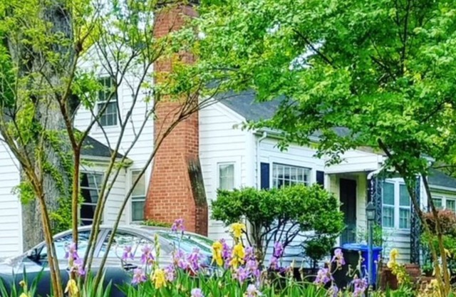 Warm, inviting house and neighborhood, plus dogs love our fenced-in back yard.