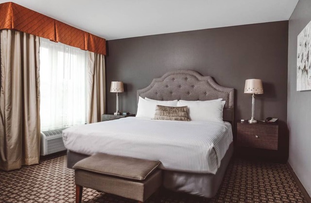 Warm, Laid-Back Hotel w/ Firepits, Puzzles, Gym & Pet-friendly, Outdoor Spaces