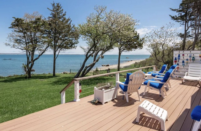 Water Front East Hampton Home- Expansive bay views
