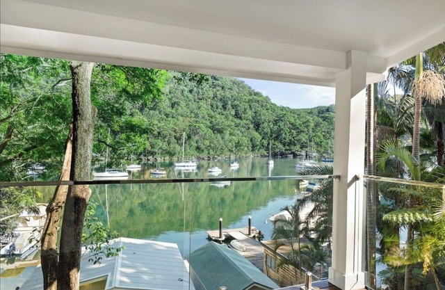 Water View 4Bedroom Peaceful Riverside Retreat