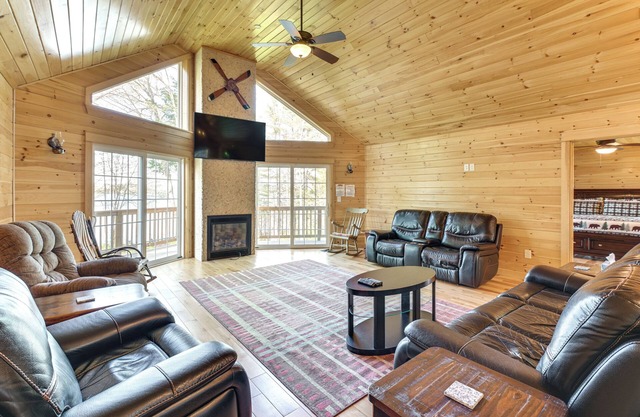 ¡NUEVO! Cabina Davis Pond frente al mar w / Dock + Kayaks!