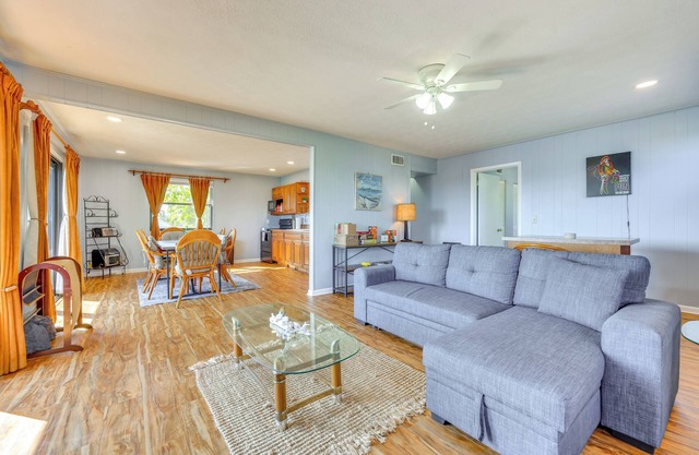 Waterfront Gem w/ Dock & Kayaks in Jacksonville