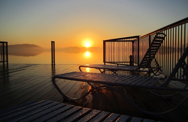 Casa de vacaciones en el lago Lanier / Muelle privado, 5 dormitorios, dos maestros, sauna para 6 personas