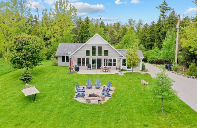Scenic Bayfront Cottage w/ Spacious Yard