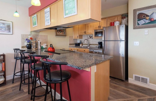 Waters Edge 207