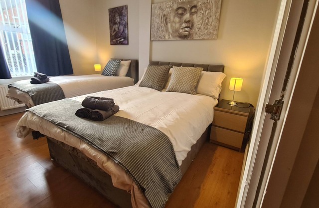 Waterworks En Suite Rooms with Private Living Room