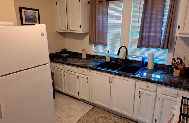 Welcome to Akron: 5 Bedroom, 2 Bath