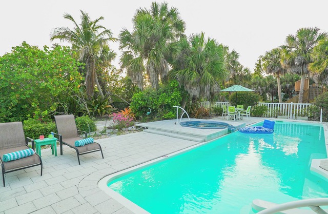 Welcome to Casa Azul @ Paradise Found! 3bd home w/ pool on exclusive Palm Island