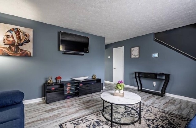 Bright & Welcoming Atlanta Home close to Airport
