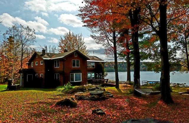 Retiro a orillas del lago en White Mountain