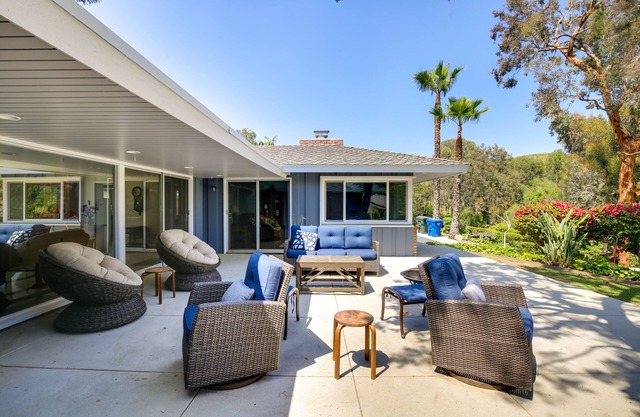Whittier Vacation Rental: Close to Hiking Trails!