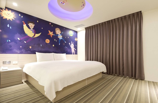 Whoops Hotel
