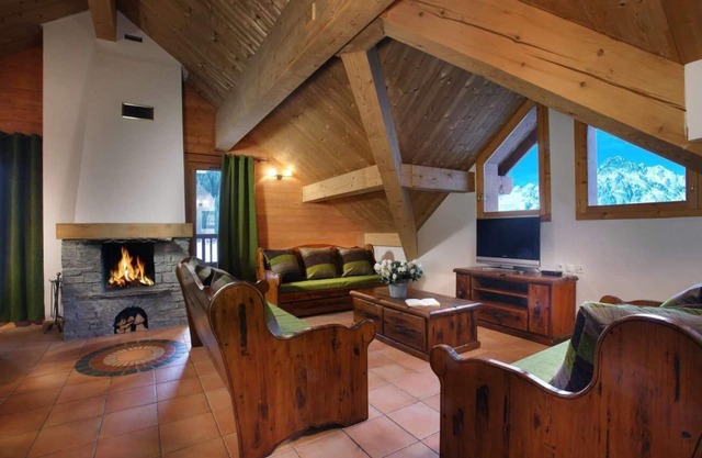 Wifi, 50m del centro estación, fitness, piscina, sauna, hammam, balcón, tv, local para esquís, 40m²