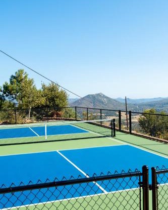 Wild Moon Ranch Pickleball, Cedar Tub & Views