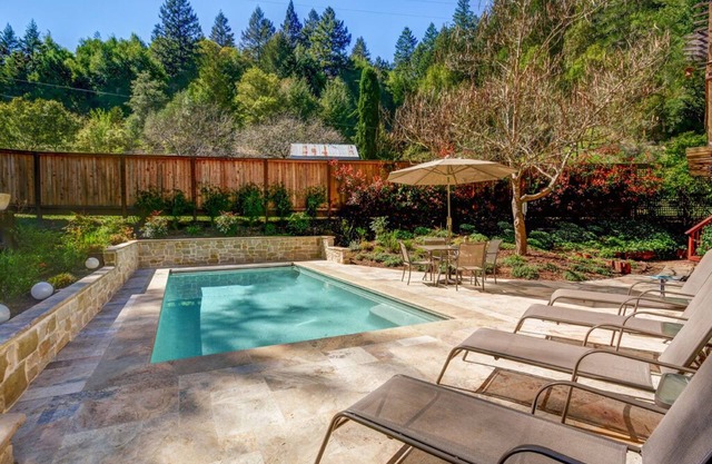 Wine Country Hideaway: 4BR, 2200Sf Casa rural con piscina climatizada con energía solar