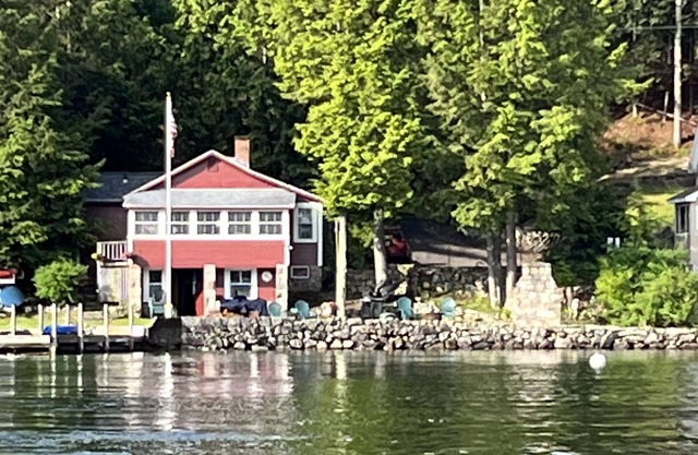 Casa de campo que admite mascotas con vistas al millón de dólares.