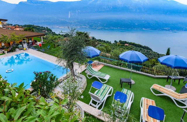 Con espectaculares vistas al lago y a la piscina – Apartamento Elka 6