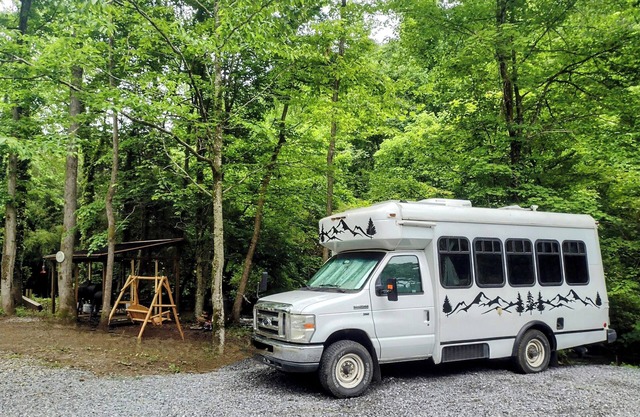 Witt's End...Cozy RV with AC and WiFi in Charming Del Rio