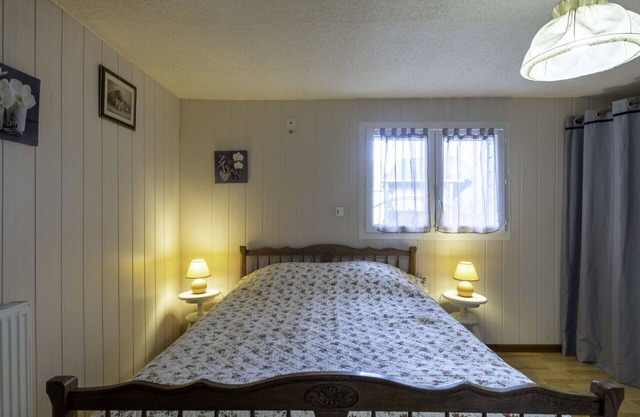 Preciosa casa de vacaciones privada con WIFI, TV, terraza, mascotas permitida y aparcamiento