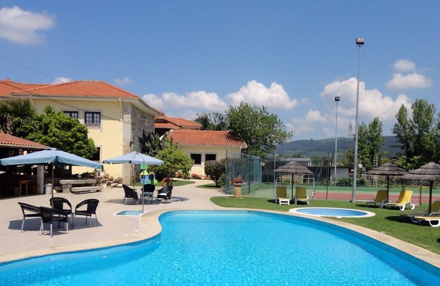 Maravillosa Casa Señorial de 8 habitaciones, 2 piscinas y pista de tenis.