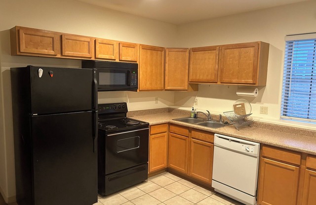 Wonderful apartment with WiFi in charming Eagle, overlooking the Eagle River.