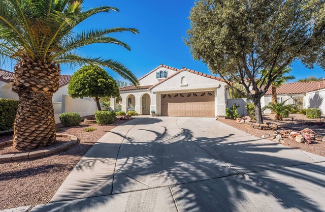 Wonderful Green Valley Henderson Home