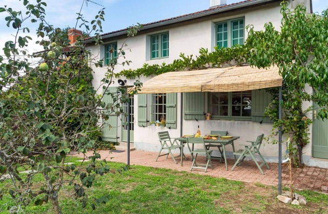 Estupenda casa de vacaciones privada con WIFI, TV, terraza, mascotas permitida y aparcamiento