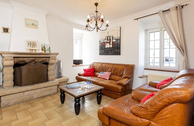 Preciosa casa de vacaciones privada con WIFI, TV, terraza, mascotas permitida y aparcamiento