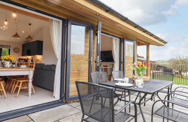 Woodpecker Lodge